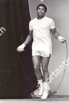 Muhammad Ali Zuerich 1971 Training im Limmathaus (Grosser Print des Photographen Eric Bachmann)