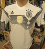 Deutsche Nationalmannschaft WM 2018 Trikot (Orig. adidas Trikot mit 5 Autogrammen auf Rücken, Size M)