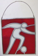 Fussballer (Wappenschild aus Glas des Basler Familien-Unternehmen Demenga, ca. 1980)