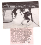 Eröffnung der Meisterschafts-Saison im Eishockey 23. Nov. 1942 (EHC Basel vs SC Bern), Orig. Pressephoto
